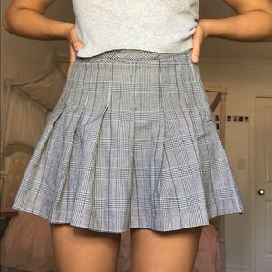 black and white pleaded skirt